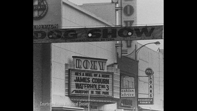 Curtain Comes Up On A Reborn Roxy Theatre In Bremerton King5 Com